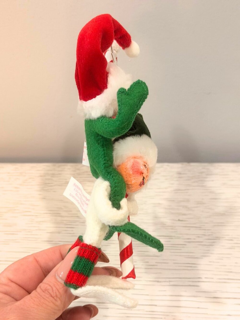 Annalee 2005 North Pole Elves Santa Hat with Pole Vintage Christmas Elf Decor 7" - Picture 6 of 8
